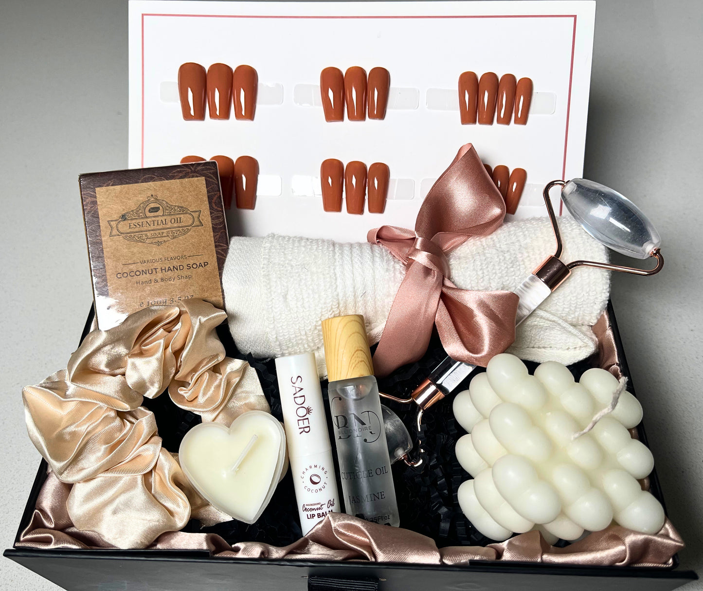 Luxury Gift Box for Her, Gift Basket for Women, Self Care Package for Birthday, Holiday, Christmas, Mother's Day